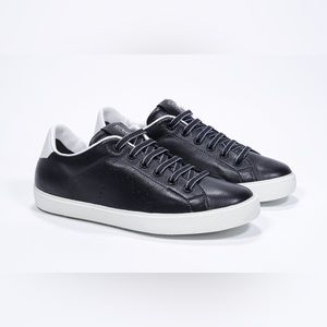 Leather crown black leather sneakers